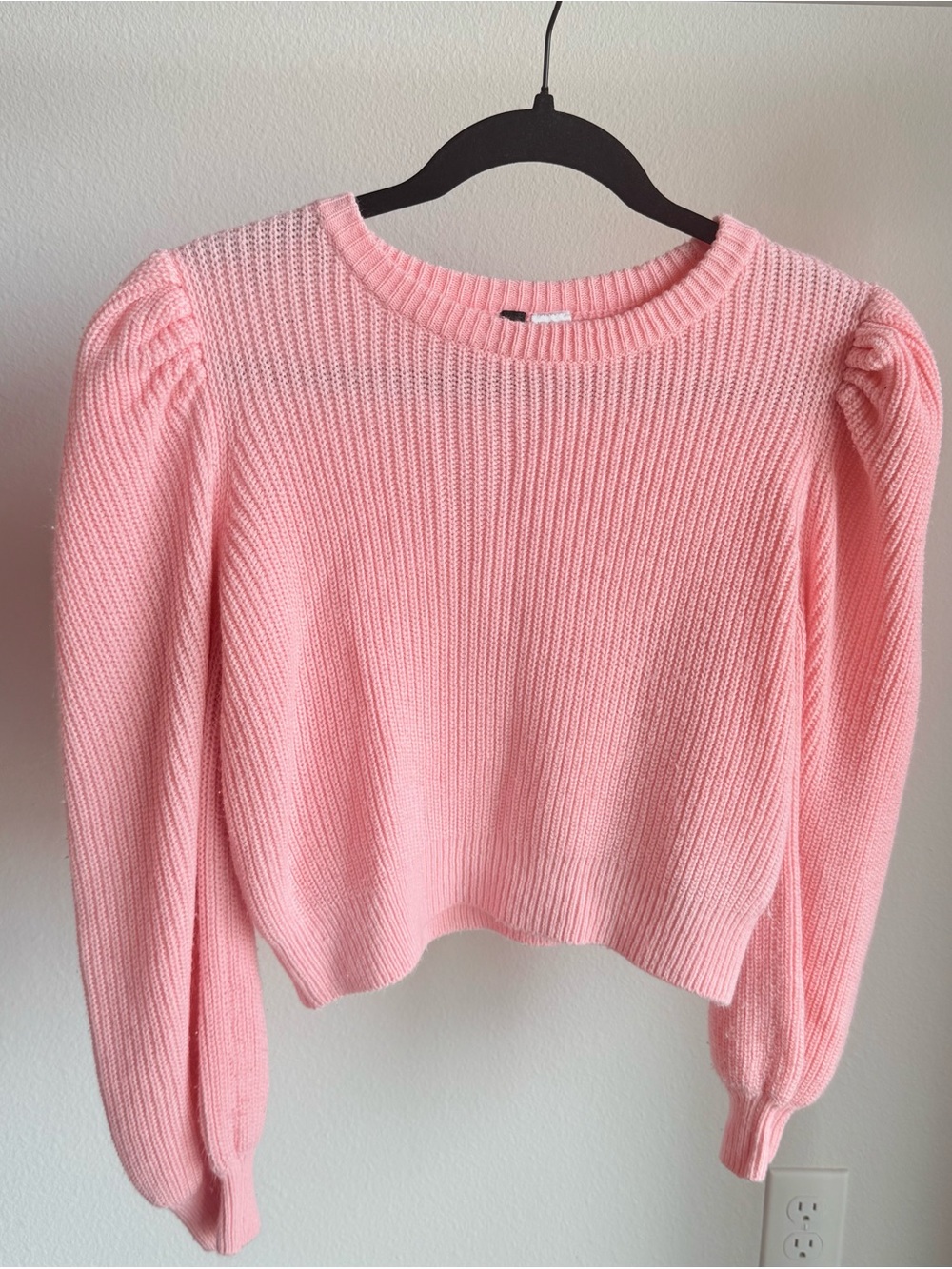 H&M Pink Puff-Sleeve Crewneck Sweater